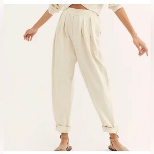 Free People Beach Culver City Tapered High Waisted Cream Sweatpants Joggers